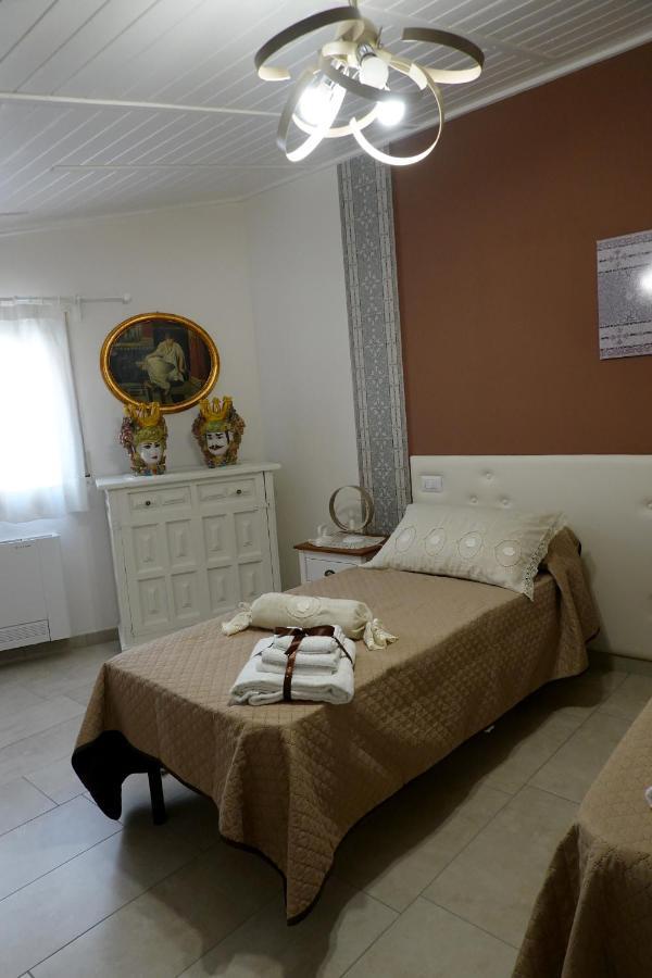 Gli Zii Di Sicilia Bed and Breakfast Racalmuto Eksteriør billede